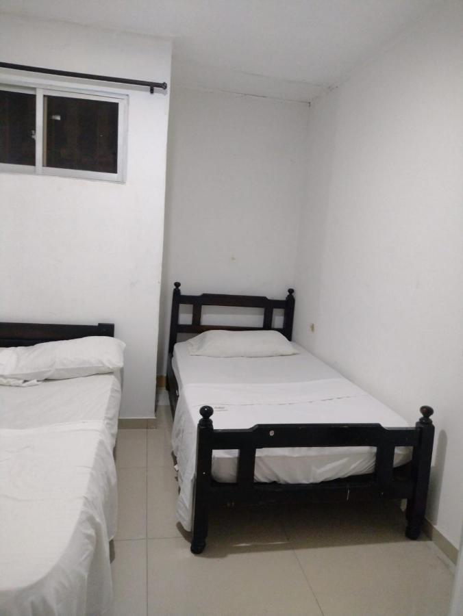Clementina Hostel Cartagena Bagian luar foto